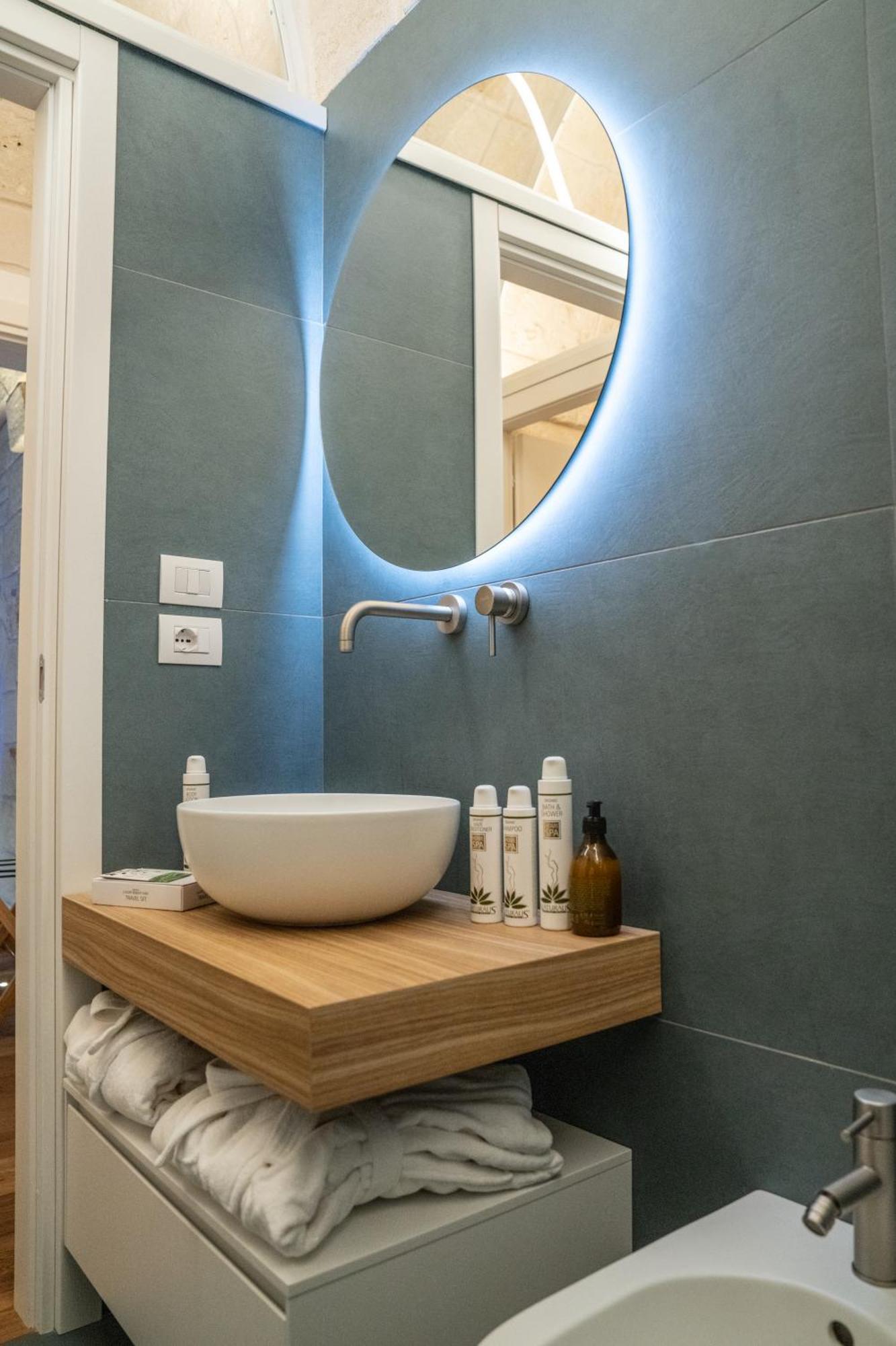 Innesto Rooms - โมโนโปลี ภายนอก รูปภาพ