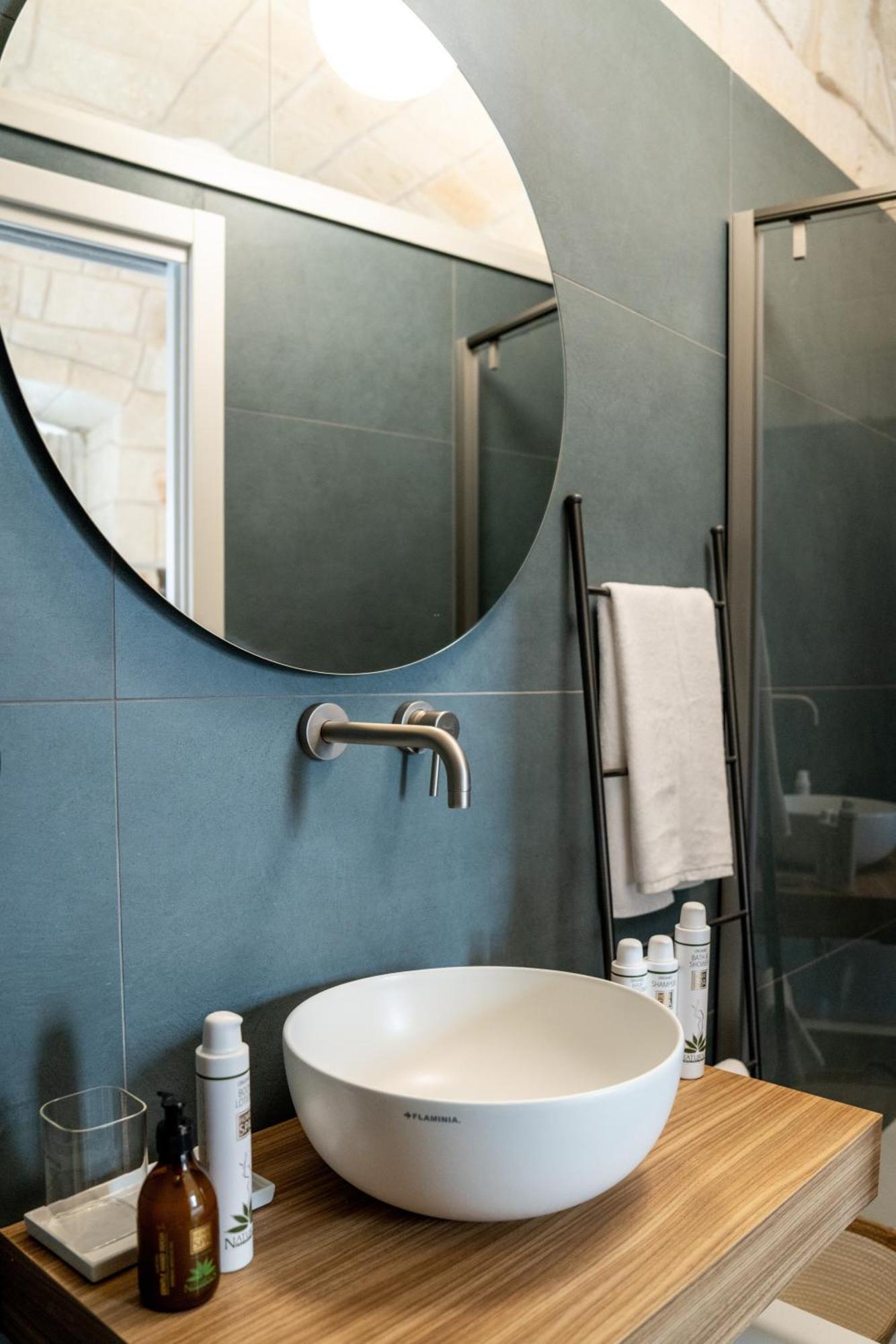 Innesto Rooms - โมโนโปลี ภายนอก รูปภาพ